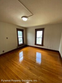 206 2nd St NE photo'