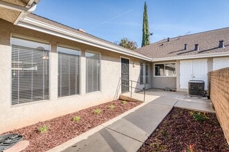 6462 N Remington Ave in Fresno, CA - Building Photo - Building Photo