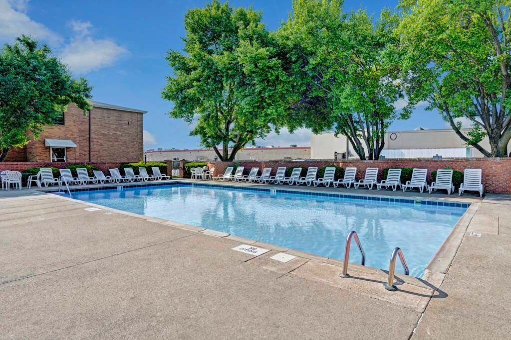 Wilson Plaza Apartments in Columbus, OH