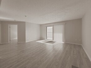 2816 S Bartell Dr in Houston, TX - Foto de edificio - Building Photo