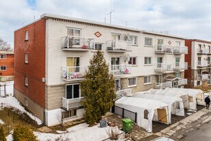 11441 Langelier Boul in Montréal, QC - Building Photo