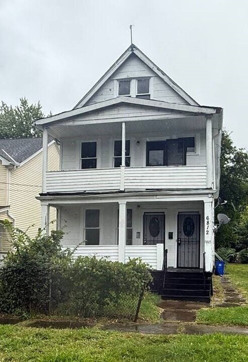 6812 Whitney Ave-Unit -1 in Cleveland, OH - Building Photo