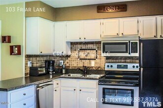 103 Friar Ln in Carrboro, NC - Building Photo - Building Photo