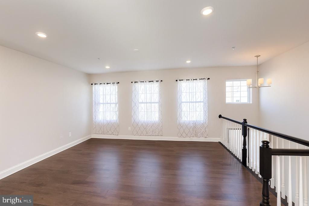 23788 Myrtle Glen Way in California, MD - Building Photo