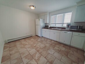 40 Dean St in Stamford, CT - Building Photo - Building Photo