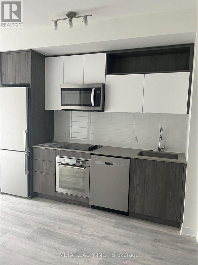 60-860 Princess St in Toronto, ON - Building Photo - Building Photo