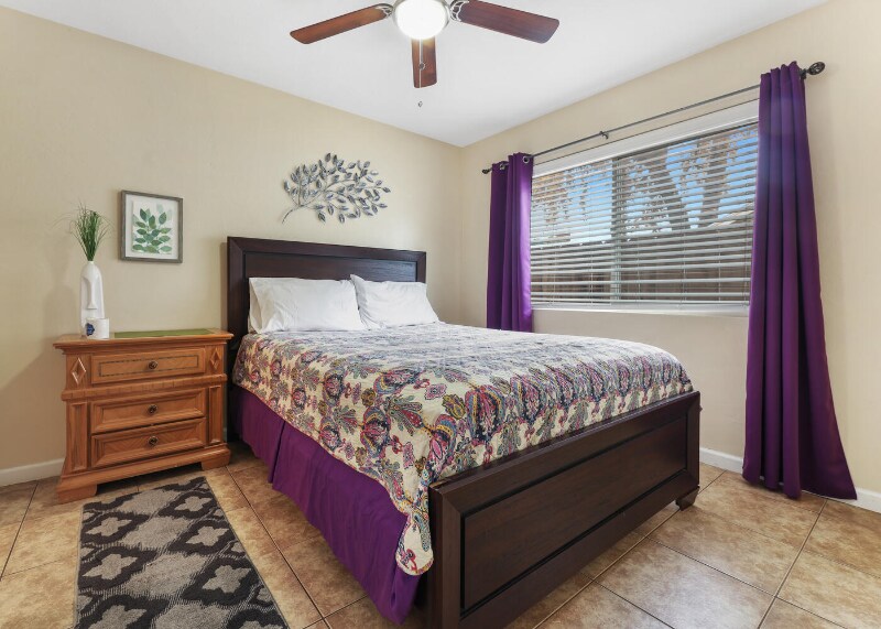 718 N Floral St in Visalia, CA - Building Photo