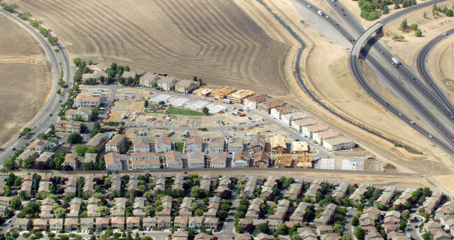 Portisol at Artisan Square in Sacramento, CA - Building Photo - Building Photo