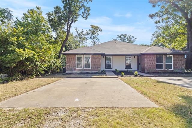 414 N 5th St in Midlothian, TX - Building Photo