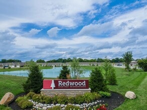 Redwood Obetz in Groveport, OH - Building Photo - Building Photo