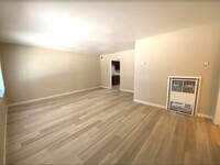 962 Barney St, Unit na in Merced, CA - Building Photo - Building Photo