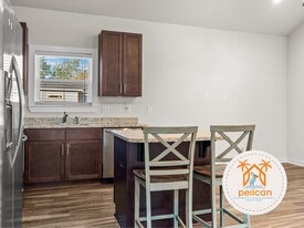 1723 W Intendencia St in Pensacola, FL - Building Photo