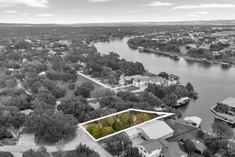 207 Elm Lodge Dr in Kingsland, TX - Building Photo - Building Photo