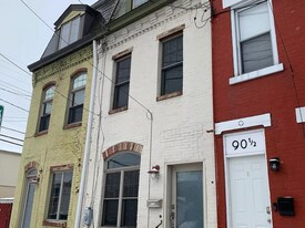 92 S 24th St in Pittsburgh, PA - Building Photo