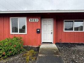 1023 W Harris St in Eureka, CA - Building Photo
