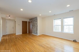 6312-6322 N Richmond St in Chicago, IL - Building Photo - Building Photo