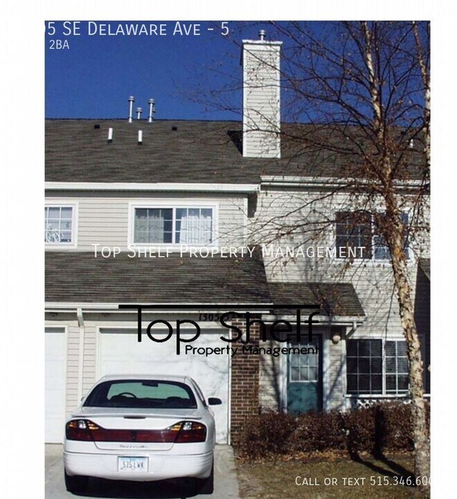 1305 SE Delaware Ave Photo