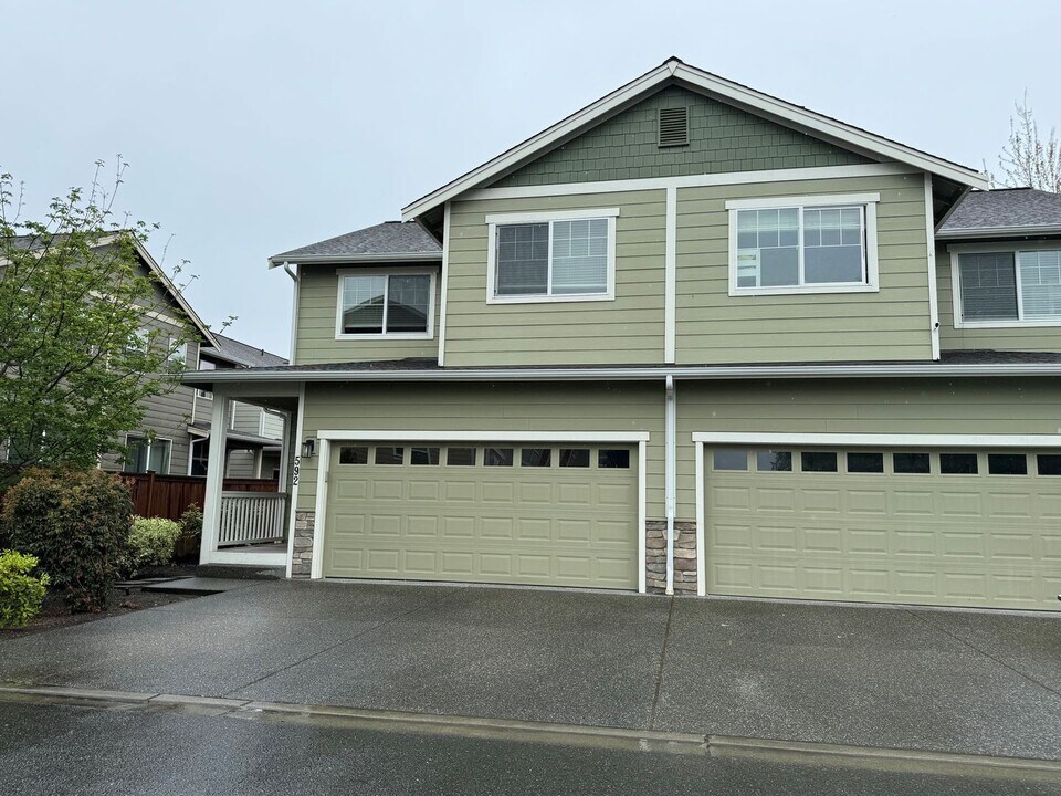 567-569 Neff Cir in Burlington, WA - Building Photo