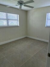 2818 New York St in West Palm Beach, FL - Building Photo - Building Photo