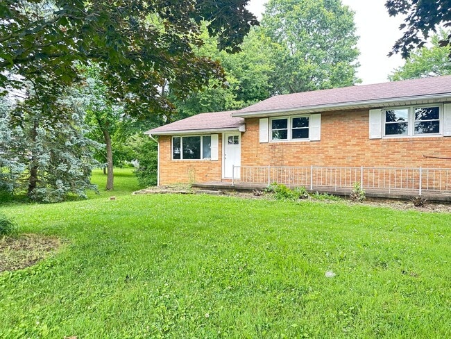 3574-3576 Kidron Rd in Orrville, OH - Building Photo - Building Photo
