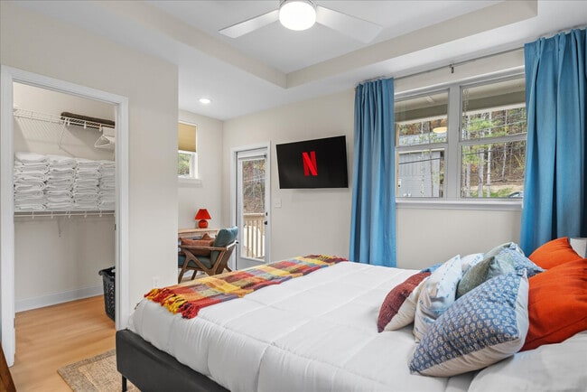 323 Kelly's Ferry Pl