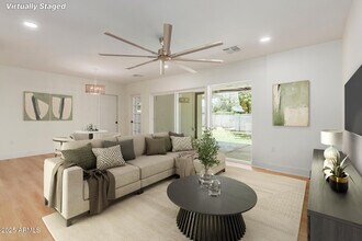 1311 E 2nd Pl in Mesa, AZ - Foto de edificio - Building Photo