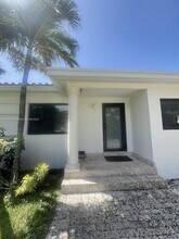 6060 SW 16th Terrace in Miami, FL - Building Photo - Building Photo