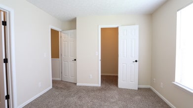 Carriage Lane in Galloway, OH - Building Photo - Interior Photo
