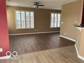 10927 Lemongrass Dr in Zionsville, IN - Building Photo - Building Photo