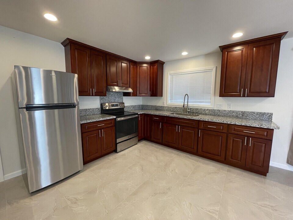 738 22nd Ave in Honolulu, HI - Building Photo