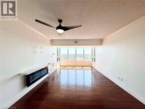 237 King St W in Cambridge, ON - Building Photo - Building Photo