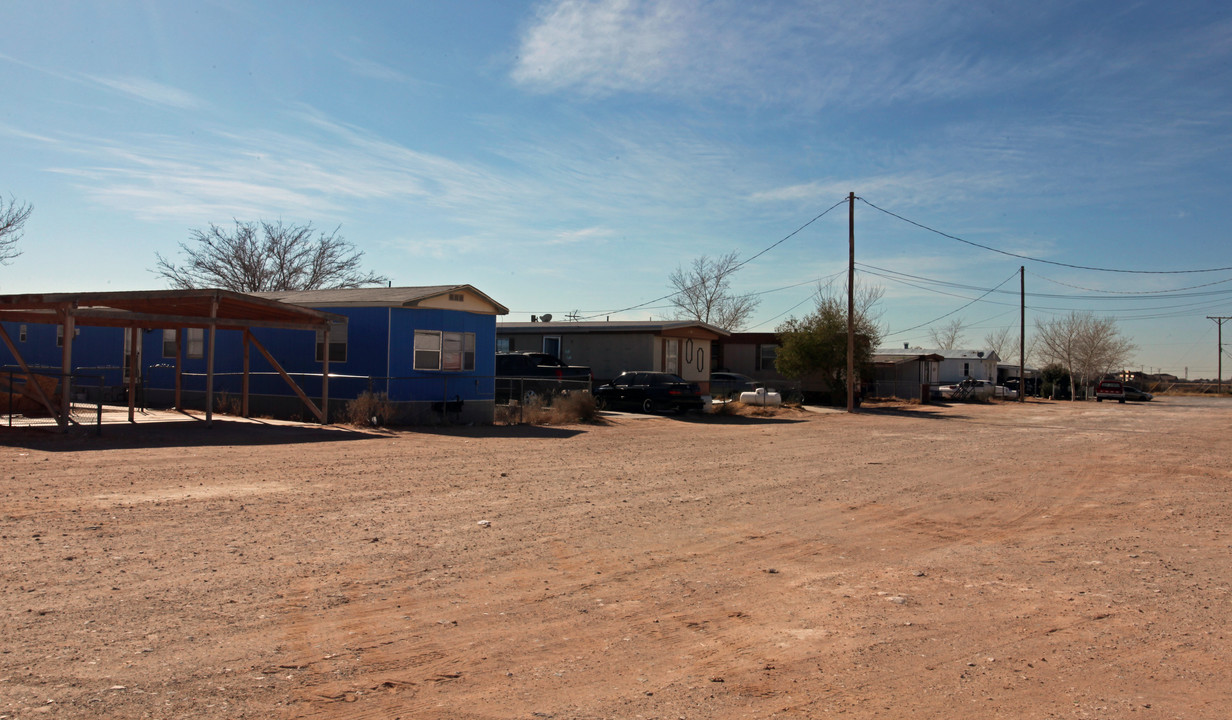 12850 Montana Ave in El Paso, TX - Building Photo