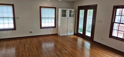 3936 Case St in West University Place, TX - Building Photo - Building Photo