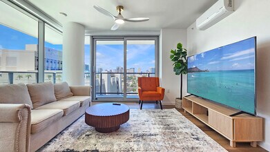 1515 Liona St, Unit 1100 in Honolulu, HI - Building Photo - Building Photo