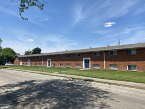 Beachler Place in Miamisburg, OH - Foto de edificio - Building Photo