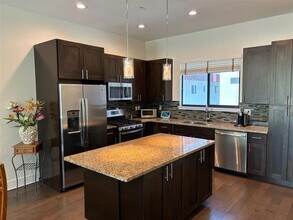 130 8th St N in St. Petersburg, FL - Building Photo - Building Photo