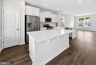 25 Stanton Rd in Mount Holly, NJ - Building Photo - Building Photo