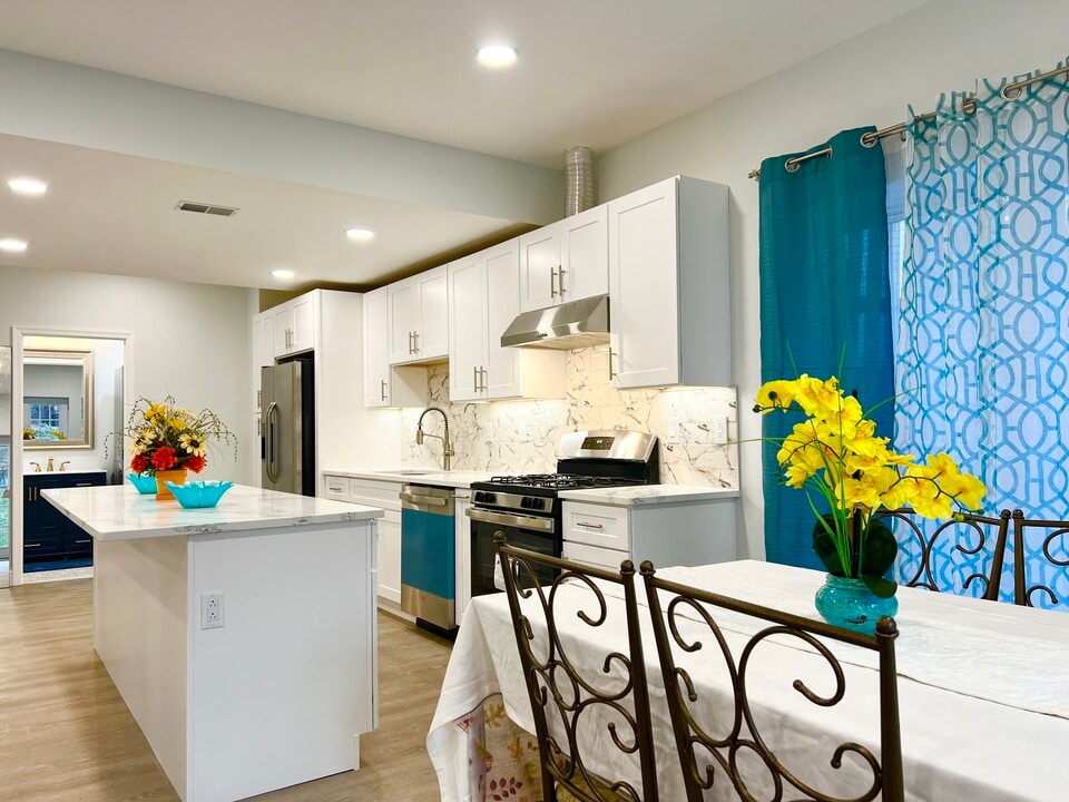 8145 Mount Vernon Hwy in Alexandria, VA - Building Photo