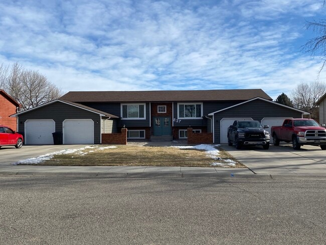 237 Cape Cod Dr, Unit 1