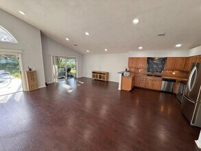 1304 Lake Breeze Dr in Wellington, FL - Building Photo - Building Photo