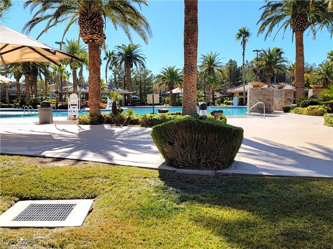 186 Duck Hollow Ave in Las Vegas, NV - Building Photo - Building Photo