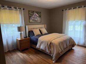 1043 Buchholz Dr in Wooster, OH - Building Photo - Building Photo