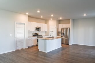 1057 Saltgrass Way in Myrtle Beach, SC - Building Photo - Building Photo