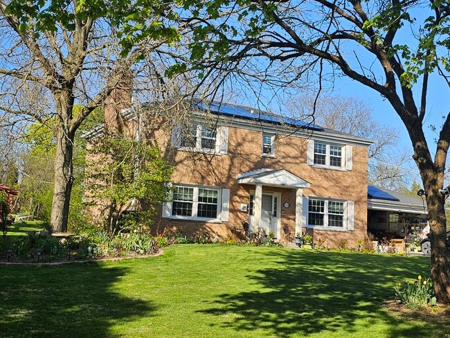 property at 995 Cleveland Rd