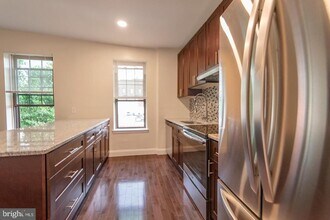 527 S 21st St in Philadelphia, PA - Building Photo - Building Photo