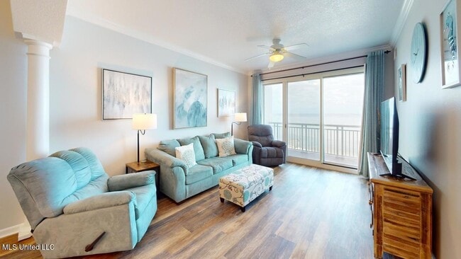2228 Beach Dr, Unit 704 in Gulfport, MS - Building Photo - Building Photo