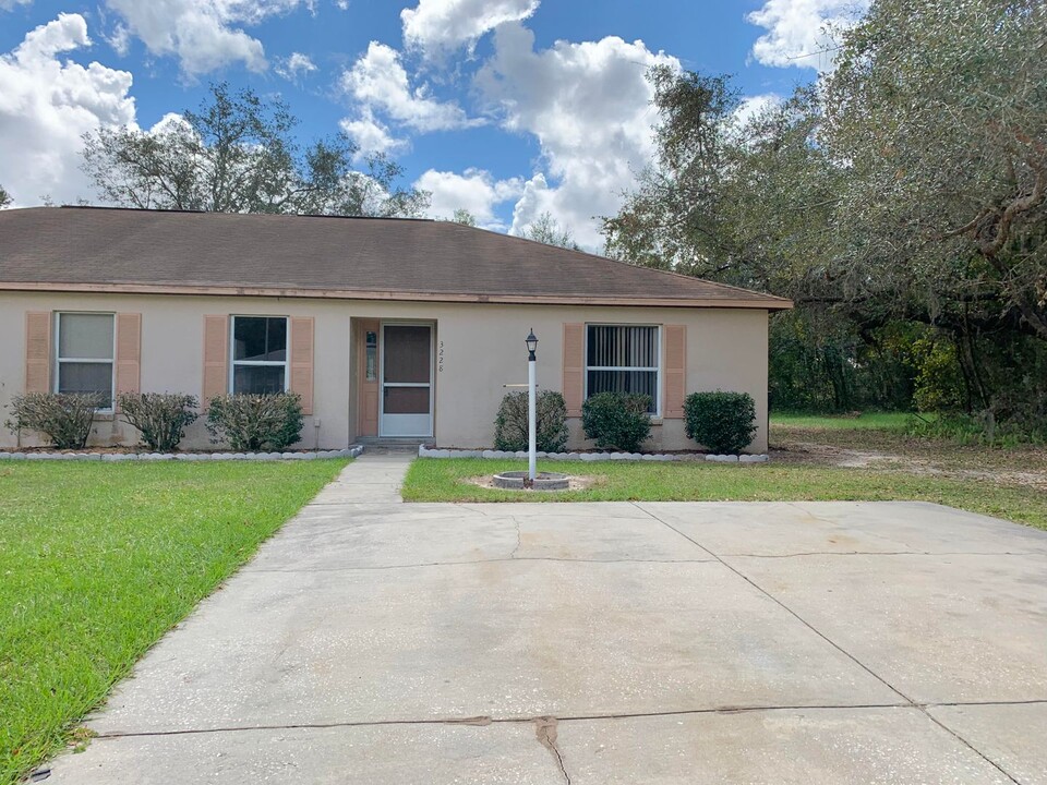 3228 Courtney Dr in Lake Wales, FL - Building Photo