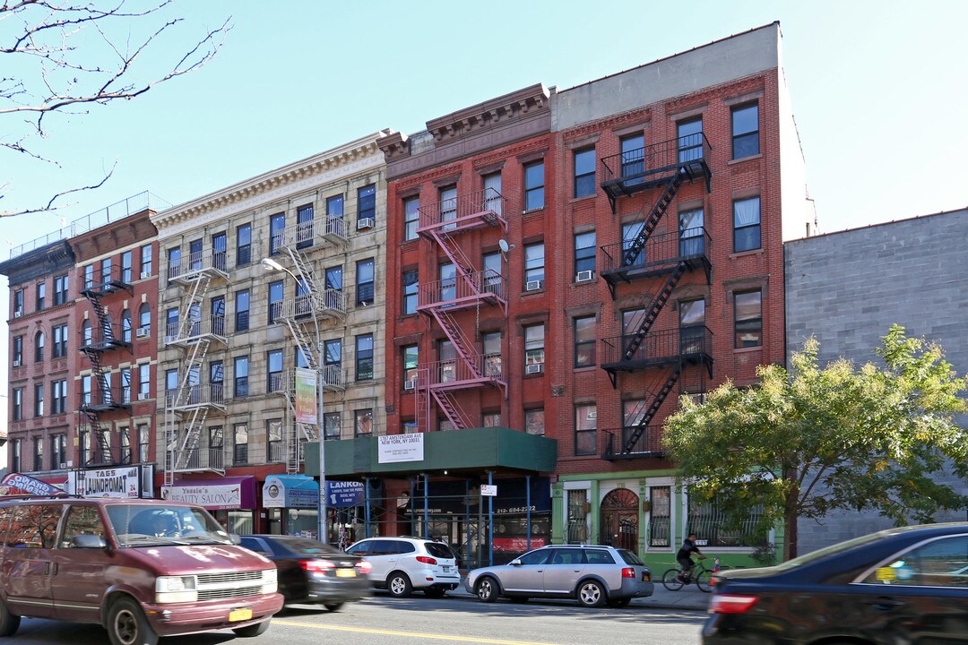 1787 Amsterdam Ave in New York, NY - Foto de edificio