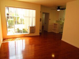 1756 N Gramercy Pl in Los Angeles, CA - Building Photo