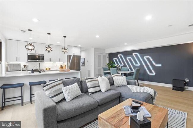 property at 616 Quebec Place NW